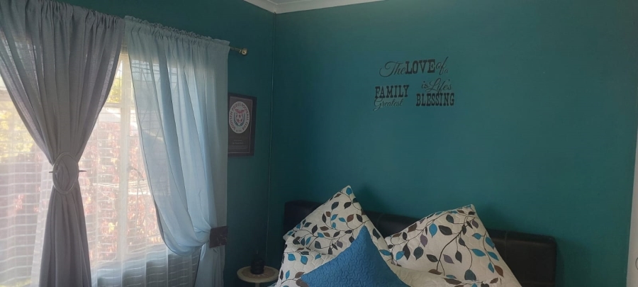 4 Bedroom Property for Sale in Amalinda North Eastern Cape